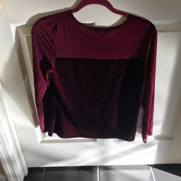 Western Connection wine L top.  Velveteen. - Picture 4 of 5